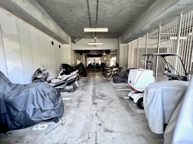 バイク置き場の画像